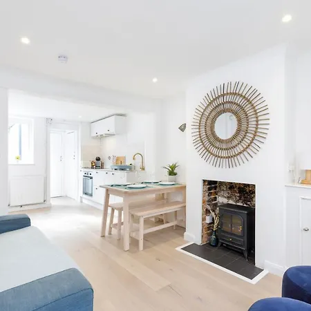 Central Quiet Cottage. Walk To Shops, Bars & Beach Brighton Exterior photo